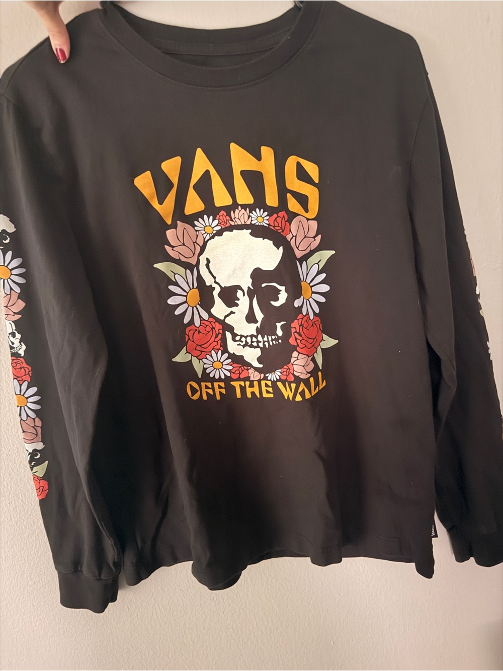Vans Black Crewneck Sweatshirt with Skull & Floral Graphic